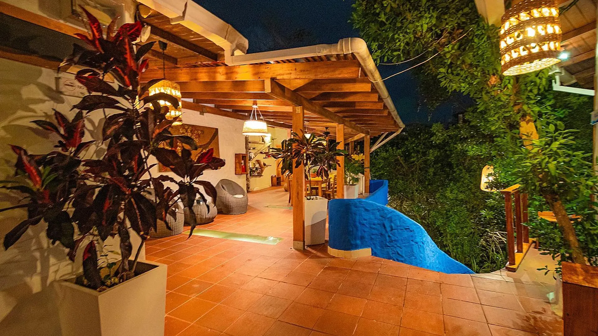 Blu Galapagos Sustainable Waterfront Lodge Puerto Ayora  Equador