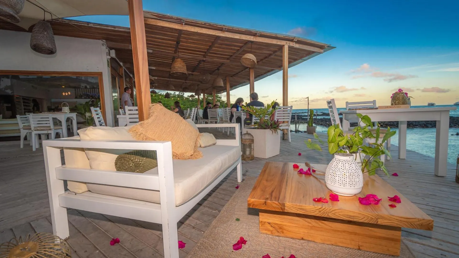 Blu Galapagos Sustainable Waterfront Lodge Puerto Ayora  Hotel