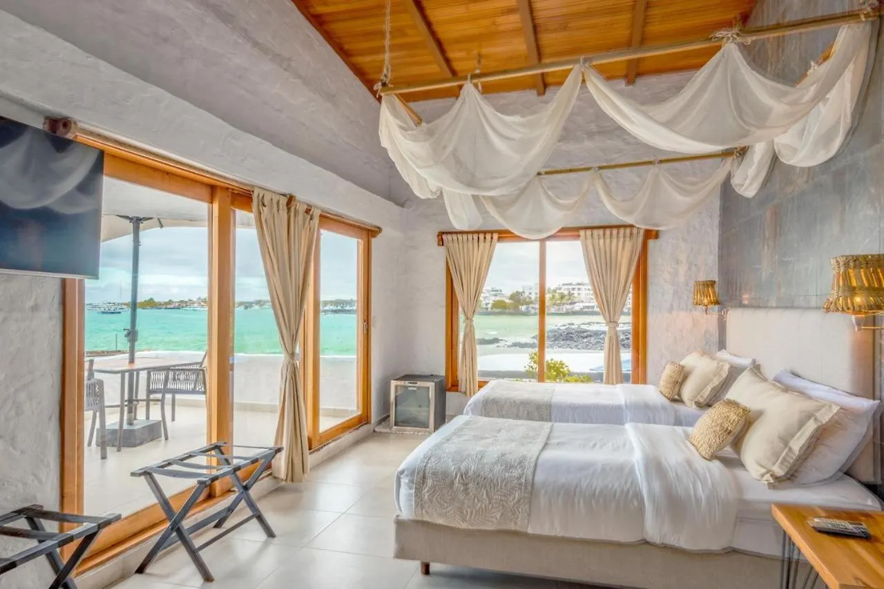 Blu Galapagos Sustainable Waterfront Lodge Puerto Ayora  Hotel Puerto Ayora (Galapagos Islands)