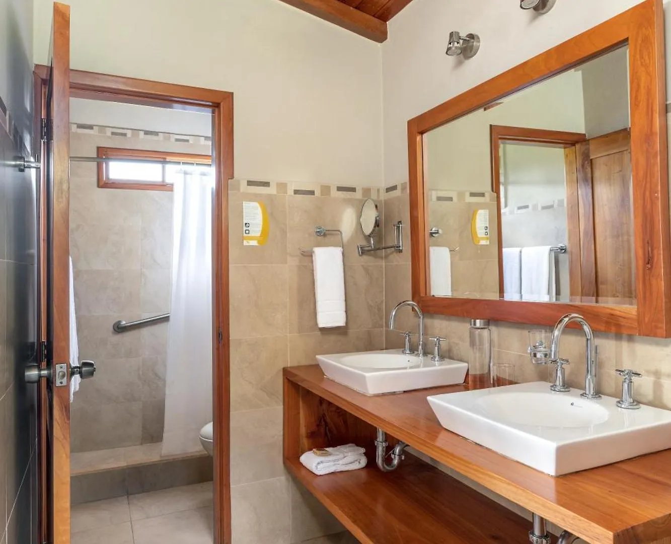 ***** Hotel Blu Galapagos Sustainable Waterfront Lodge Puerto Ayora  Equador