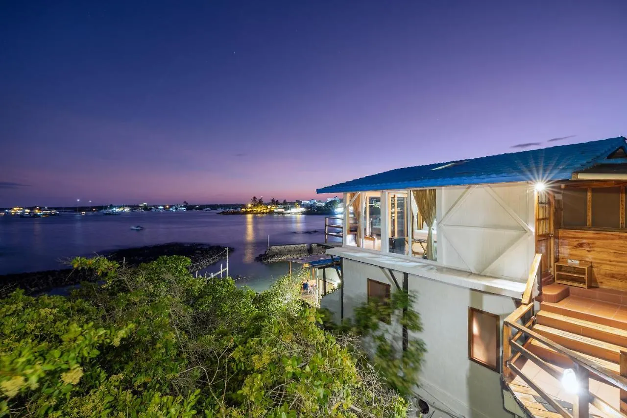 Blu Galapagos Sustainable Waterfront Lodge Puerto Ayora  Ekvádor