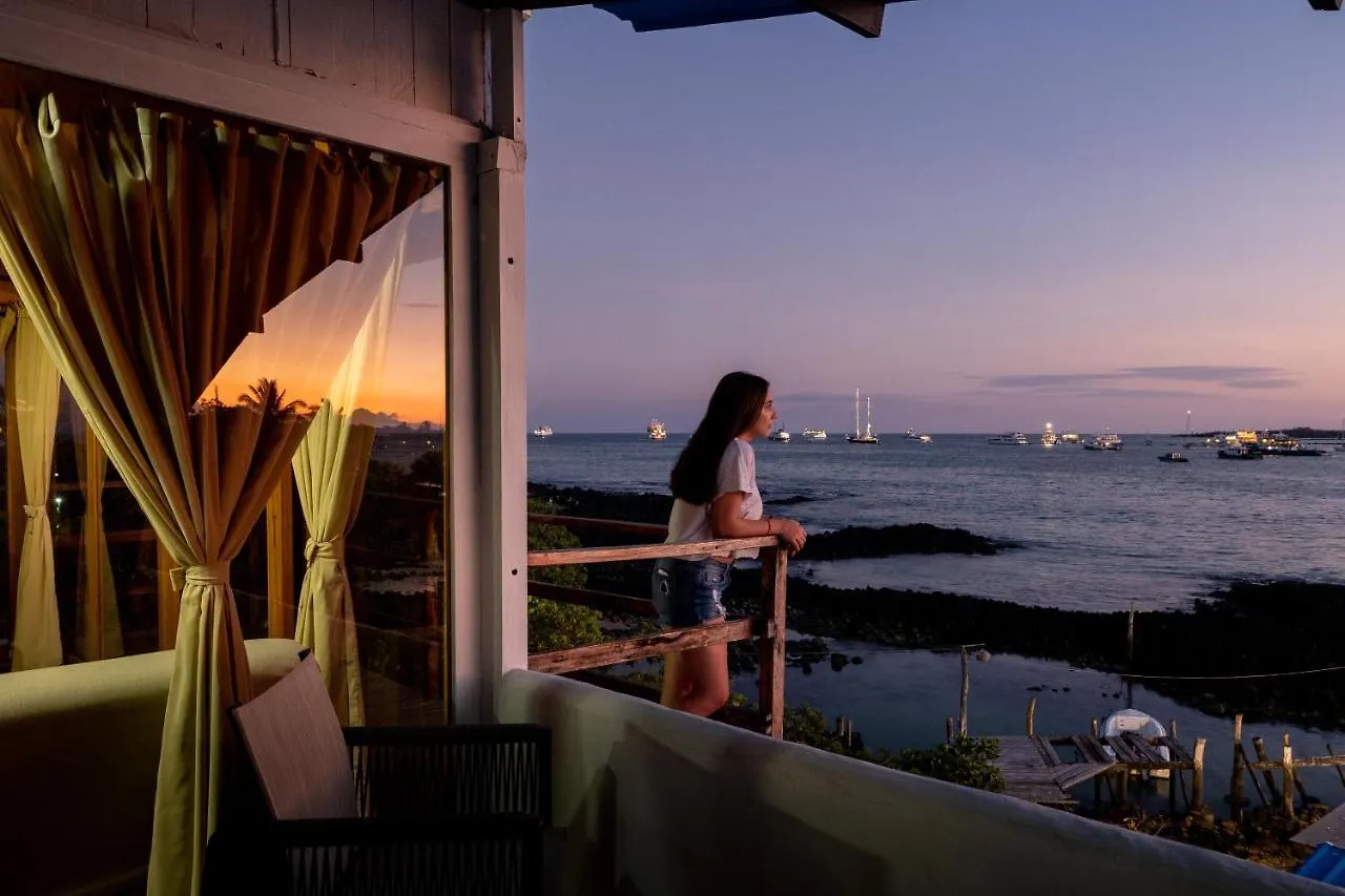 Hotel Blu Galapagos Sustainable Waterfront Lodge Puerto Ayora
