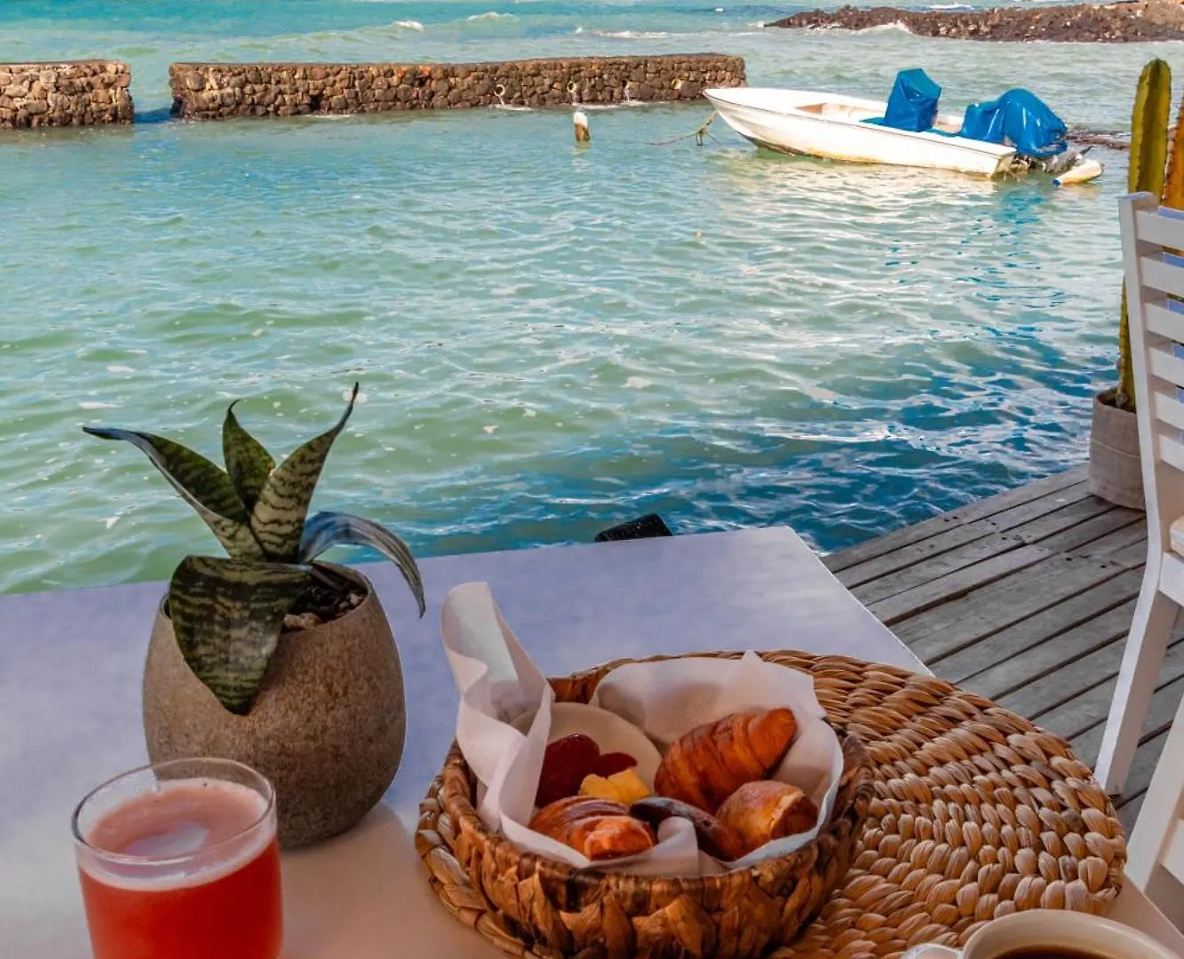 Blu Galapagos Sustainable Waterfront Lodge Puerto Ayora  Hotel